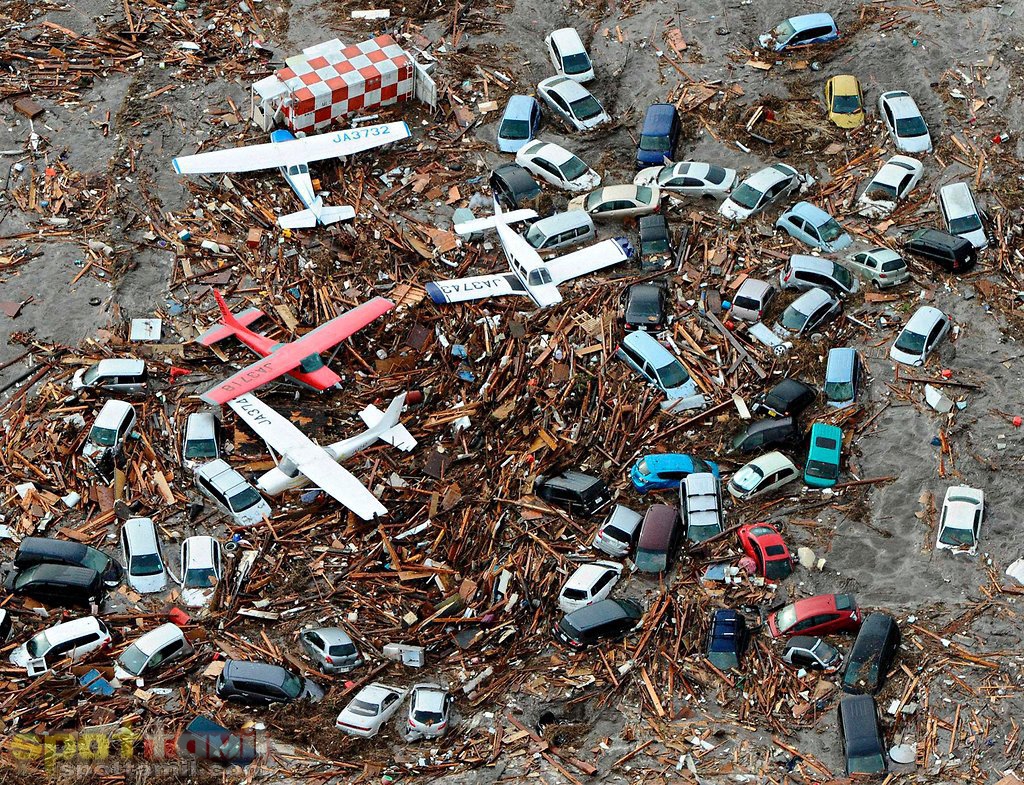 tsunami_japan_march_2011.jpg